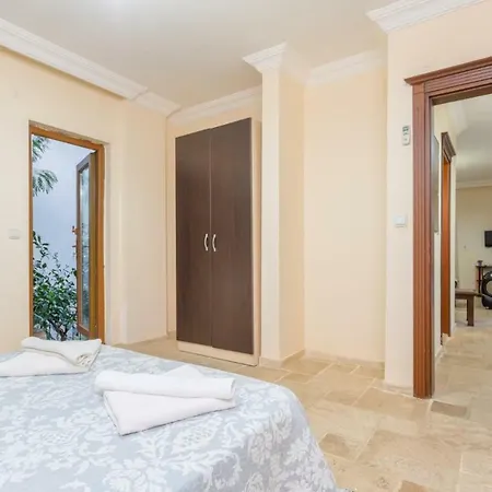Limyros Villa *